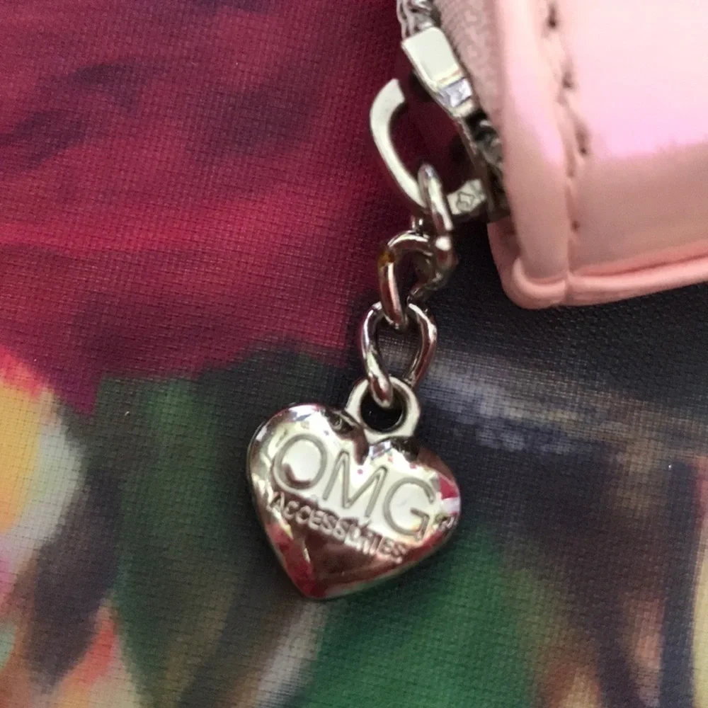 Brand New Never Used Amour Card Holder Keychain